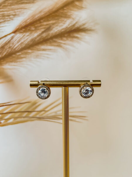 Eterna Studs